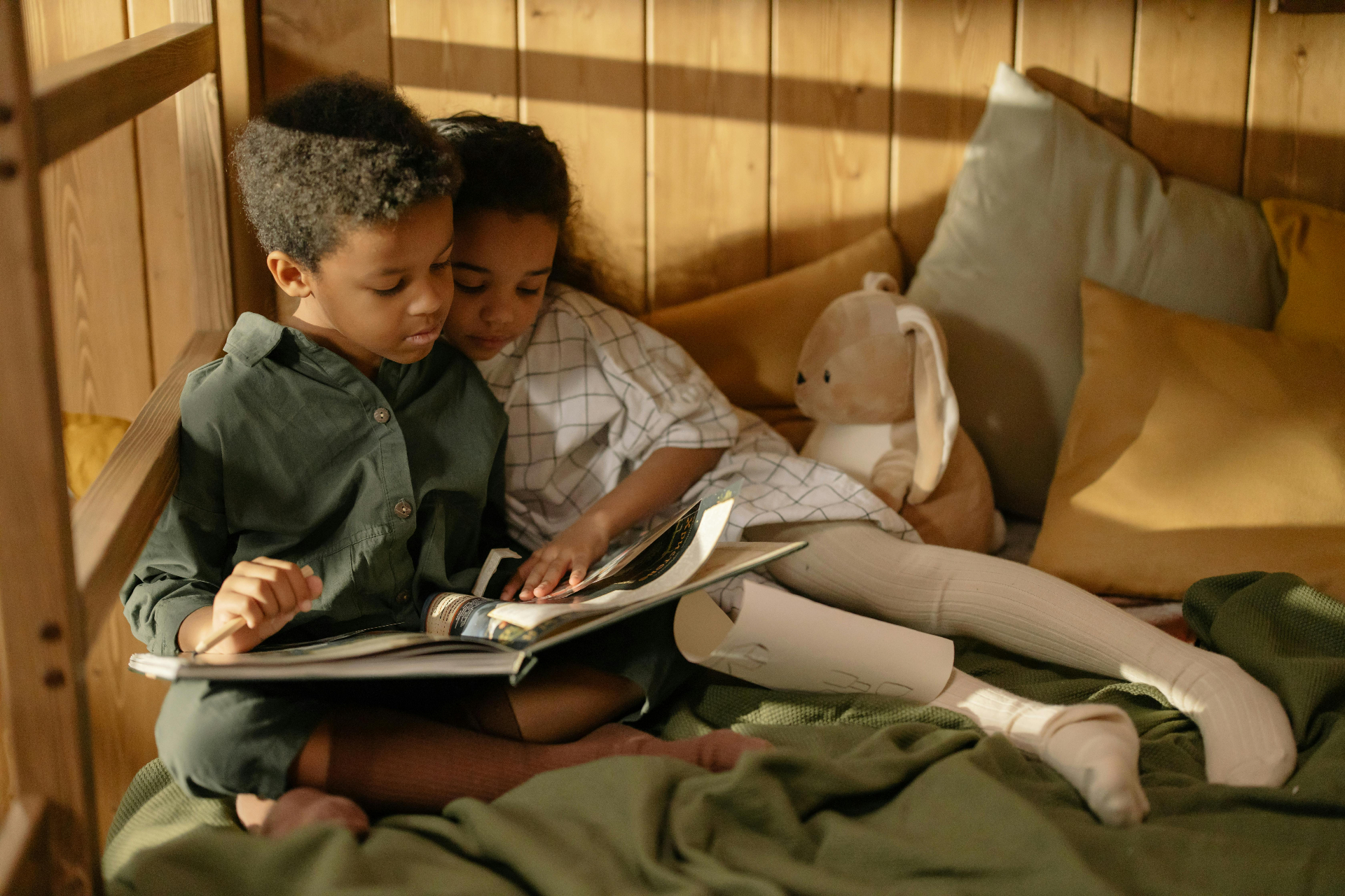 Children reading together
